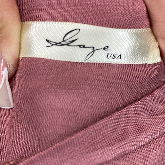 Tops/T-Shirts/Tanks👚 - 2 for $15 or 3 for $20 (Mix & Match) - Picture 4 of 4